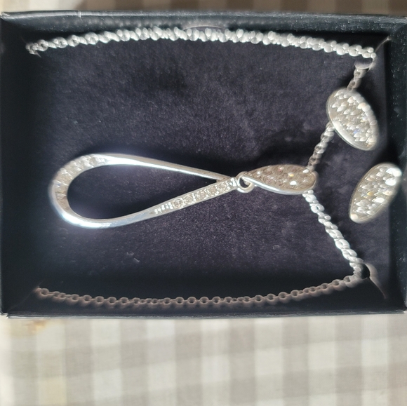 Necklace set - Picture 2 of 2